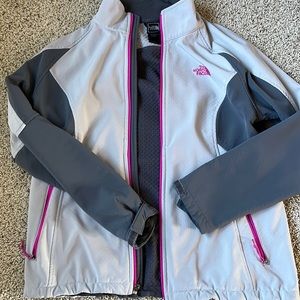 Women’s north face lightweight jacket